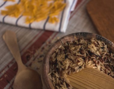 El ile pişmiş makarna hazır