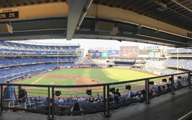New York'taki Yankee Stadyumu'nda Los Angeles Angels of Anaheim'a karşı oynanan beyzbol maçı