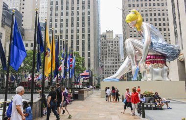 New York, Abd; 23 Haziran 2017; Rockfeller merkezi yaz aylarında turistler tarafından ziyaret