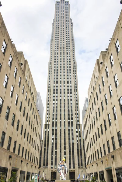 2017年6月23日；洛克菲勒大楼（Rockefeller Building）也被称为"岩石之巅"（top of Rock） 。 — 图库照片