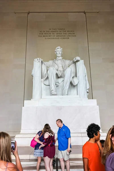 Washington Verenigde Staten Juni 2017 Lincoln Memorial Bezocht Door Toeristen — Stockfoto