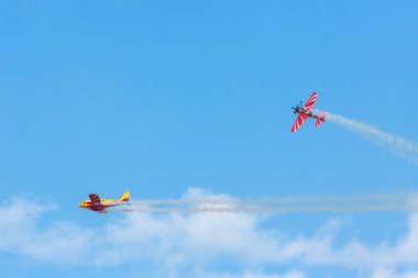 Zhukovsky / Rusya Federasyonu - Ağustos 25 2015: airshow Maks, 1 polet, Piper, Yak-54