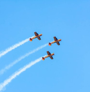 Zhukovsky / Rusya Federasyonu - 25 Ağustos 2015: airshow Maks, 1 polet, Yak-52