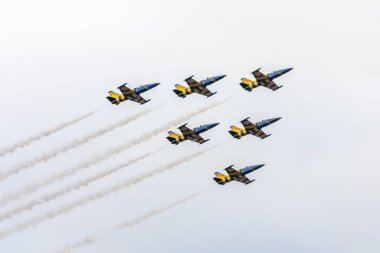 Zhukovsky / Rusya Federasyonu - Ağustos 25 2015: airshow Maks, akrobasi ekibi 