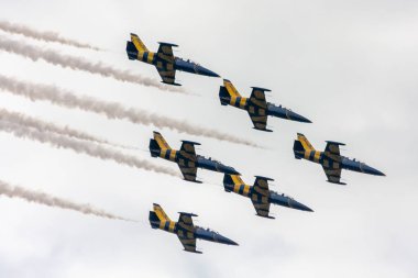 Zhukovsky / Rusya Federasyonu - Ağustos 25 2015: airshow Maks, akrobasi ekibi 