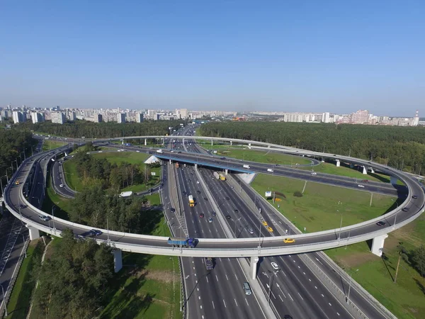 Yol kavşağı, Volgogradskiy umudu ve Moskova Çevre Yolu, Moskova Rusya