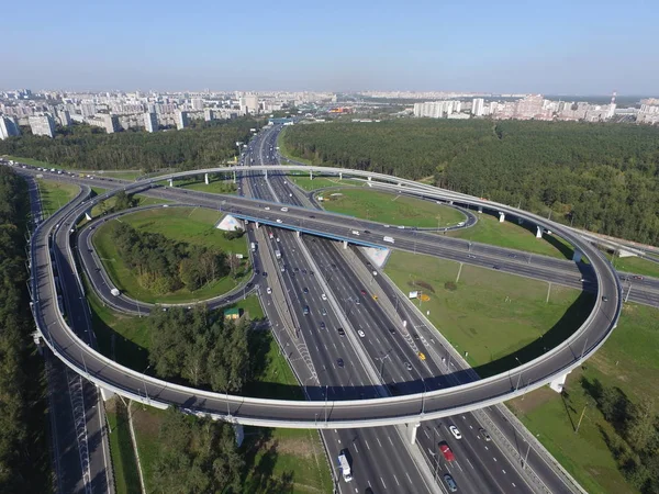 Yol kavşağı, Volgogradskiy umudu ve Moskova Çevre Yolu, Moskova Rusya