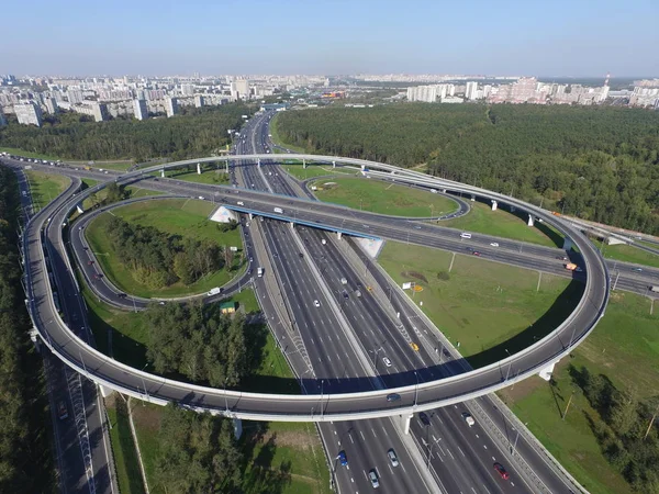 Yol kavşağı, Volgogradskiy umudu ve Moskova Çevre Yolu, Moskova Rusya