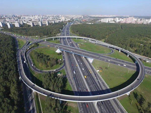 Yol kavşağı, Volgogradskiy umudu ve Moskova Çevre Yolu, Moskova Rusya