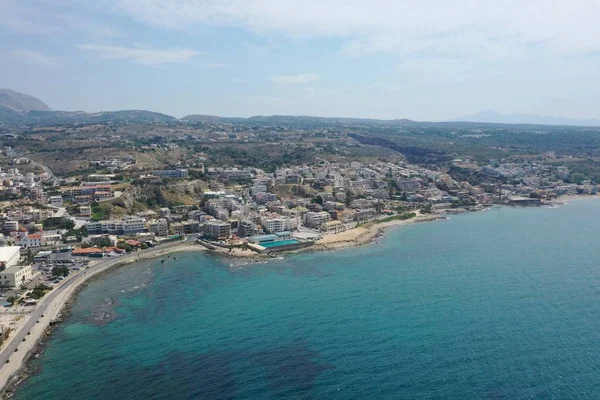 Rethymno ünlü şehrin yeni parçası havadan drone panoramik fotoğraf, Girit adası, Yunanistan