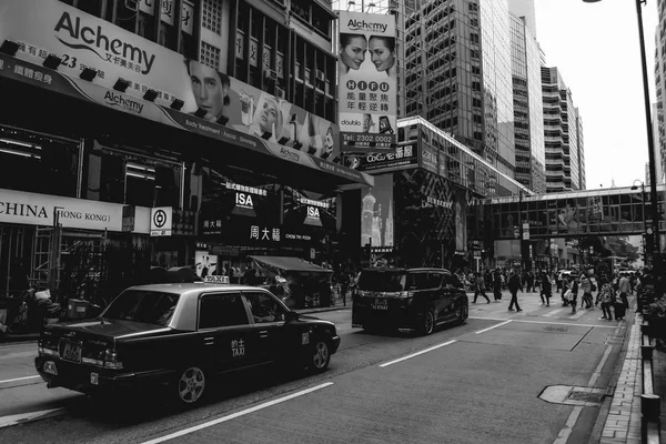 Coches Una Prisa Una Calle Hong Kong — Foto de Stock