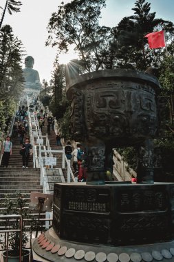 Hong Kong Çin Lantau Island Tian Tan Buda'nın önde gelen merdiven