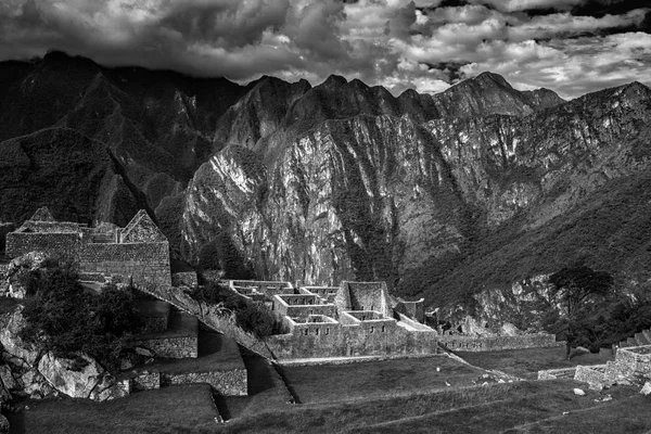 Machu Picchu Perú Antigua Ciudad Inca Ubicada Perú Montaña Una — Foto de Stock