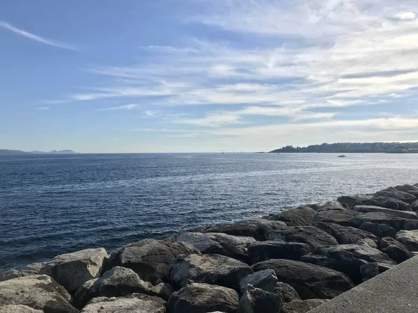 Vista Del Océano Desde Arriba Las Rocas Sanxenxo Galicia España —  Fotos de Stock