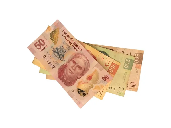 Sommige Mexicaanse peso 50 100 200 en 500 rekeningen geïsoleerd op witte achtergrond — Stockfoto