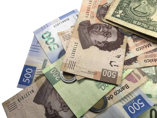 Peso mexicano contas isoladas em fundo branco — Fotografia de Stock