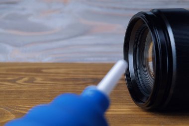 Temiz fotoğraf makinesi ve fotoğraf lens sanat için hava pompası.