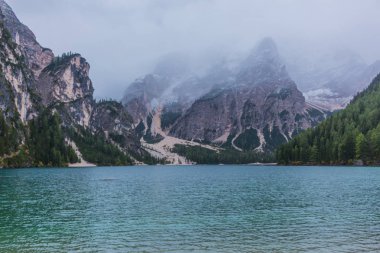 Yolda Doğa Parkı Seceda/Grden güzel South Tyrol içinde