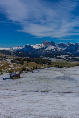 Yolda Doğa Parkı Seceda/Grden güzel South Tyrol içinde
