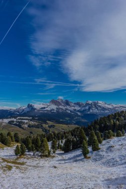 Yolda Doğa Parkı Seceda/Grden güzel South Tyrol içinde