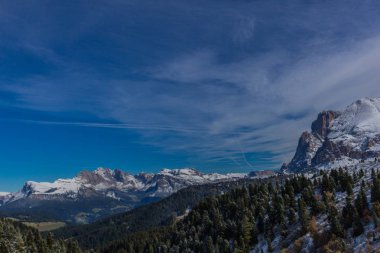 Yolda Doğa Parkı Seceda/Grden güzel South Tyrol içinde