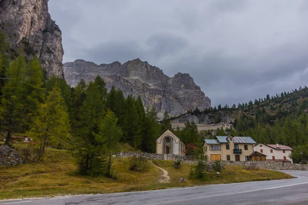 Sur Chemin Dans Parc Naturel Seceda Grden Dans Magnifique Tyrol — Photo