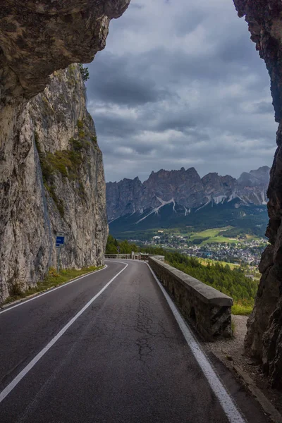 Sur Chemin Dans Parc Naturel Seceda Grden Dans Magnifique Tyrol — Photo