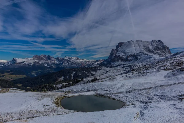 Yolda Doğa Parkı Seceda/Grden güzel South Tyrol içinde