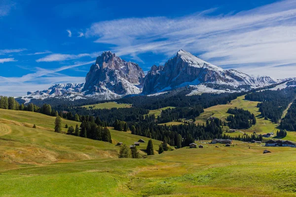 Yolda Doğa Parkı Seceda/Grden güzel South Tyrol içinde