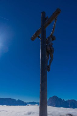 Yolda Doğa Parkı Seceda/Grden güzel South Tyrol içinde