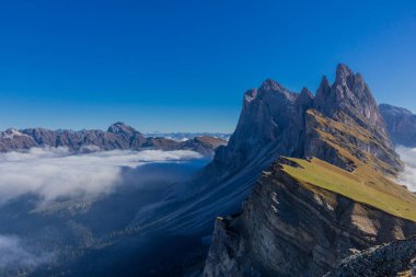 Yolda Doğa Parkı Seceda/Grden güzel South Tyrol içinde