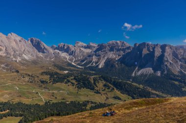 Yolda Doğa Parkı Seceda/Grden güzel South Tyrol içinde 