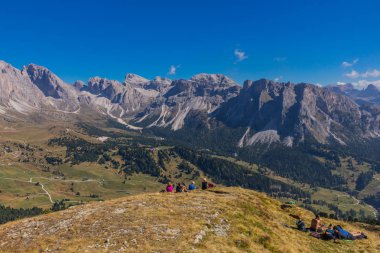 Yolda Doğa Parkı Seceda/Grden güzel South Tyrol içinde 