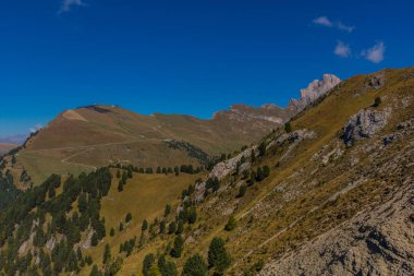 Yolda Doğa Parkı Seceda/Grden güzel South Tyrol içinde 
