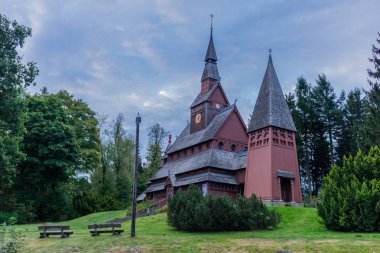 Güneşli bir sonbahar gününde Harz dağlarda İnceleme