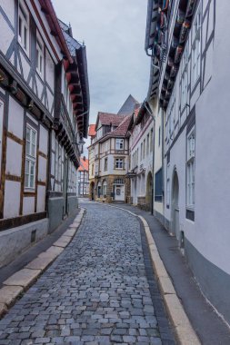 Güneşli bir sonbahar gününde Harz dağlarda İnceleme