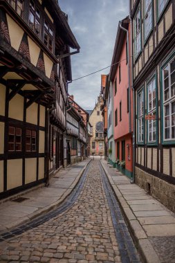 Güneşli bir sonbahar gününde Harz dağlarda İnceleme