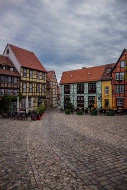 Güneşli bir sonbahar gününde Harz dağlarda İnceleme