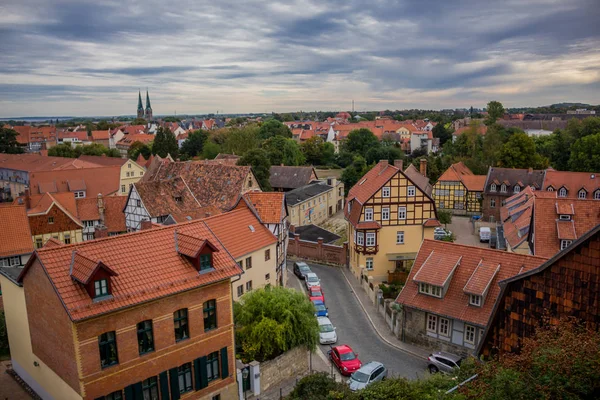 Güneşli bir sonbahar gününde Harz dağlarda İnceleme