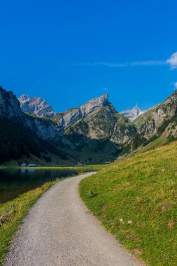 güzel Appenzell dağ bölgesi boyunca keşif turu 