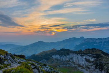 güzel Appenzell dağ bölgesi boyunca keşif turu