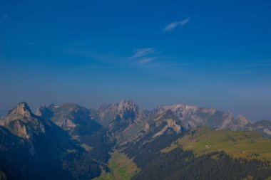güzel Appenzell dağ bölgesi boyunca keşif turu