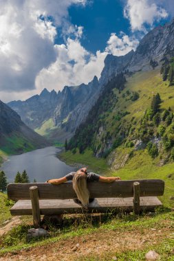 güzel Appenzell dağ bölgesi boyunca keşif turu