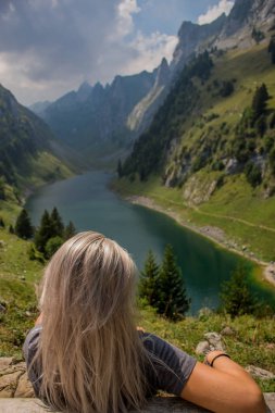 güzel Appenzell dağ bölgesi boyunca keşif turu