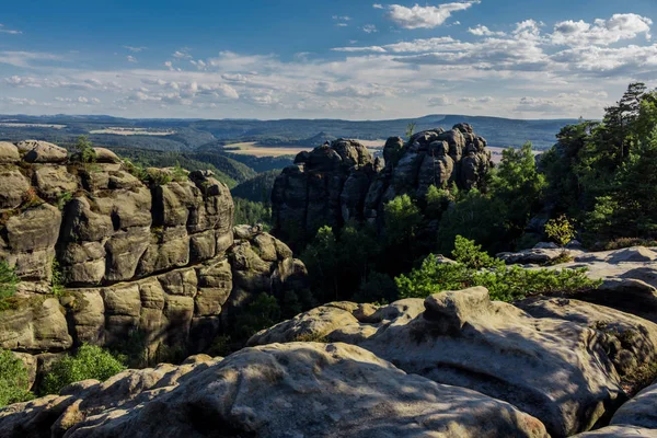 Розвідка Тур Через Сакса Швейцарії — стокове фото