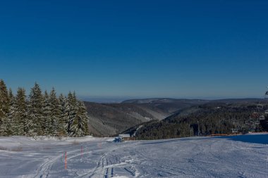 kış güneş ışığı ile Thuringian Forest büyüye