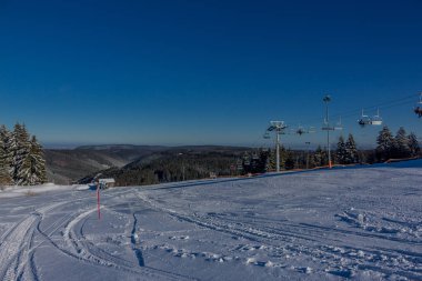 kış güneş ışığı ile Thuringian Forest büyüye