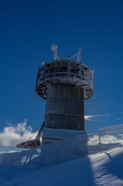 kış güneş ışığı ile Thuringian Forest büyüye