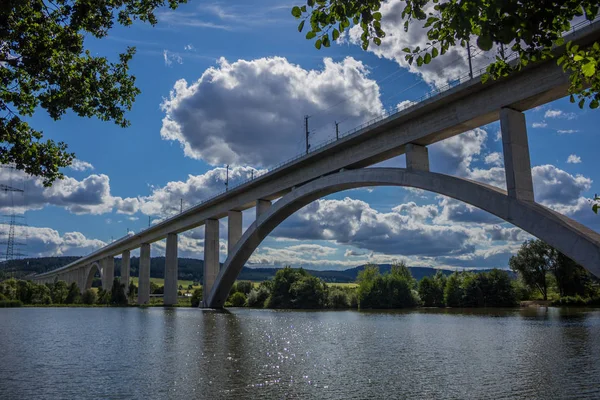 Railway Bridge Ilmtal Valley Beautiful Lake Landscape — Stock Photo, Image
