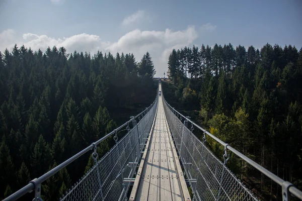 Ontdekkingstocht Hangbrug Geierlay — Stockfoto